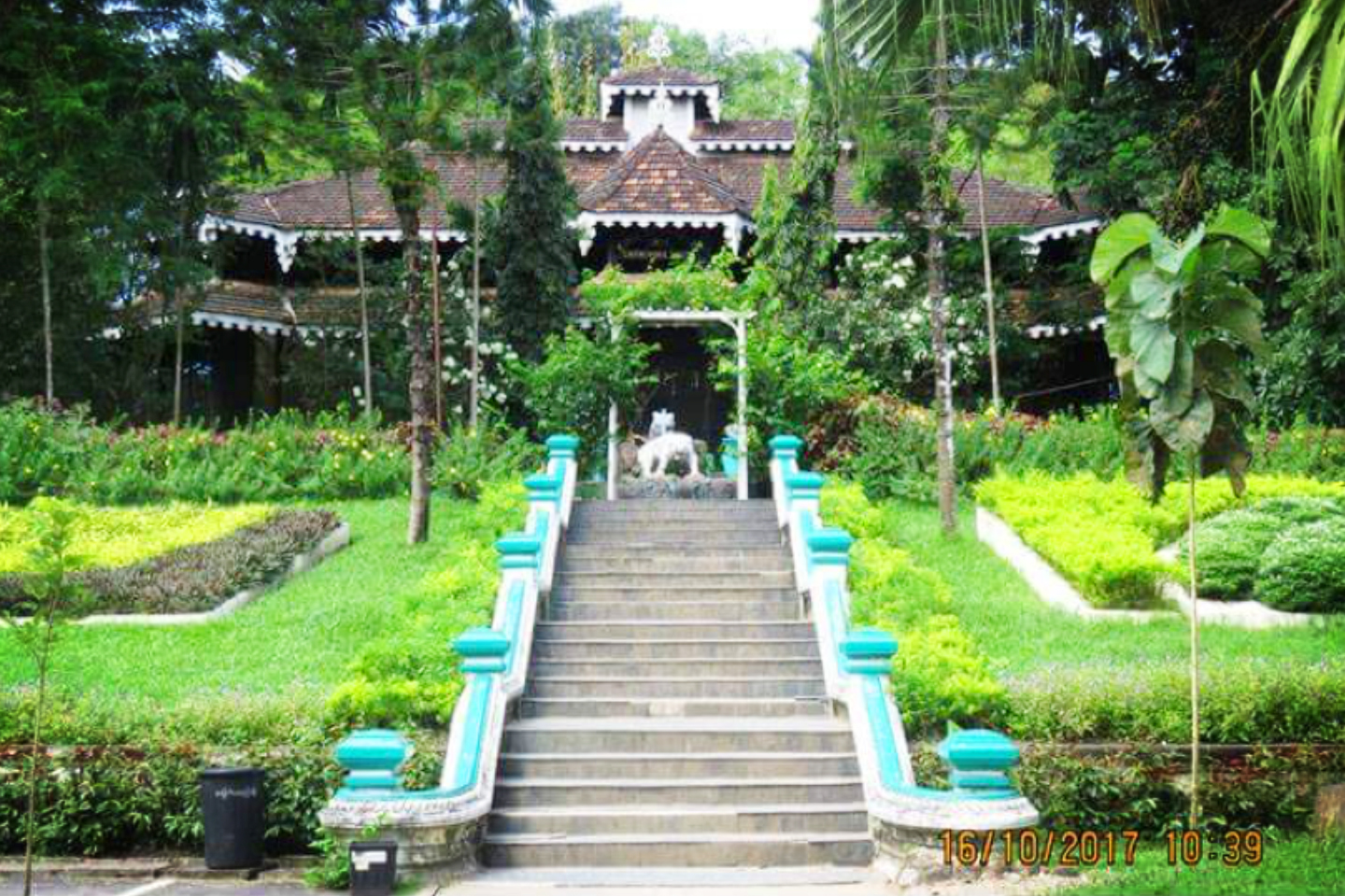 Yangon-Zoological-Garden