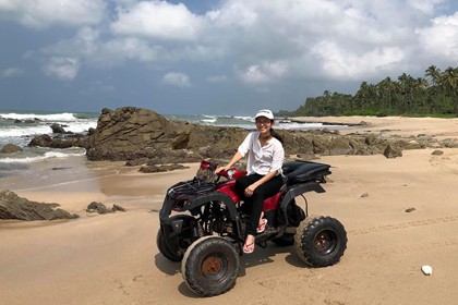 Shwe Thaung Yan Beach