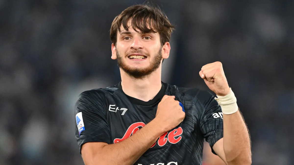 Newcastle Tawar Khvicha Kvaratskhelia Dari Napoli