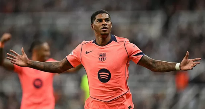 Barcelona Tidak Buru-Buru Permanenkan Marcus Rashford