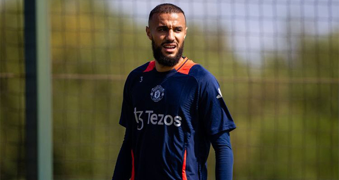 Noussair Mazraoui Pulih Dari Cedera Untuk Siap Main di MU
